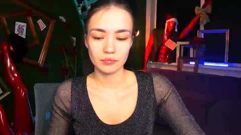 Snapshot of leilarai chatting on 01.17.26 Leila Rai online show from 01.17.26