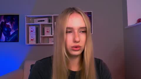 Leina online show from 12.20.25