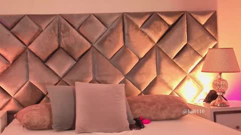 Leizathompson online show from 02.06.26