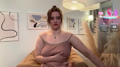 Lela online show from 10.18.25