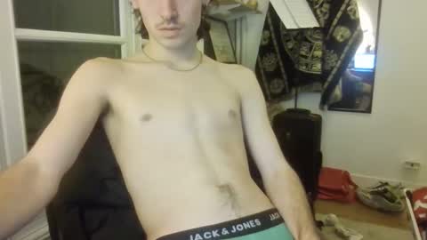 Snapshot of lelele44 chatting on 11.24.25 lelele44 online show from 11.24.25