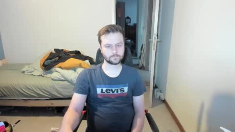 Snapshot of lelesusa chatting on 12.14.25 lelekoko online show from 12.14.25