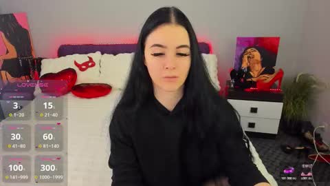 LellitClark online show from 11.18.25