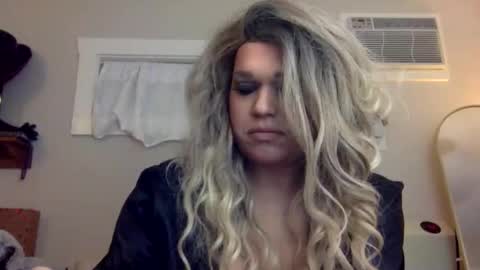 Jennifer online show from 01.04.25