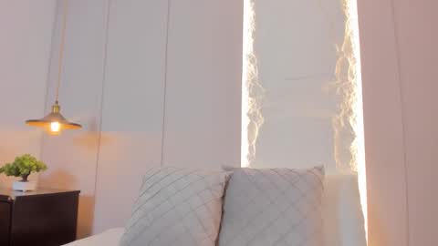 lena_jhons online show from 01.14.26