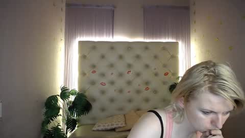 Lena online show from 12.30.24