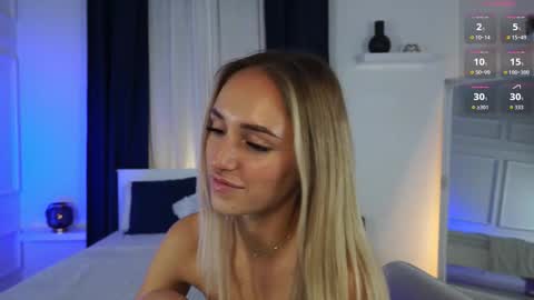 Snapshot of lenaastar chatting on 12.01.25 Lena online show from 12.01.25