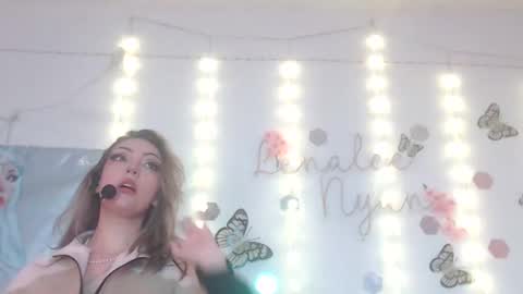 Snapshot of lenaleenyan chatting on 03.12.25 lenaleenyan online show from 03.12.25