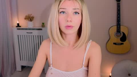 Snapshot of lenamuti chatting on 04.07.26 Lena online show from 04.07.26