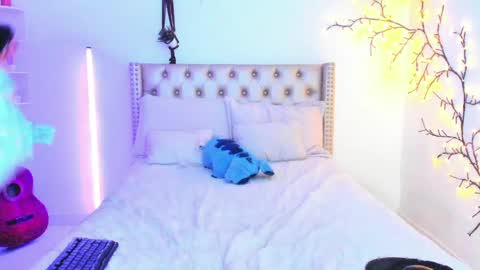 Lena  online show from 04.07.26