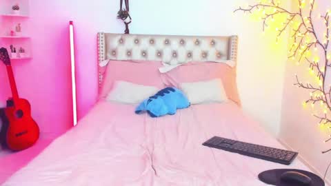 Lena  online show from 04.11.26