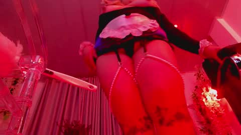 Lenna Kang online show from 01.17.26