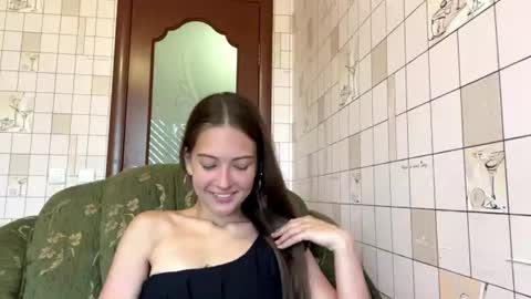Hellomy name is Natalyits my first day here nice to meet you Give me 50 thumbs ups online show from 06.10.26