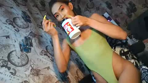 Snapshot of lennonxshit chatting on 10.26.25 JANE online show from 10.26.25