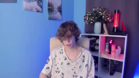 Leo online show from 10.26.25