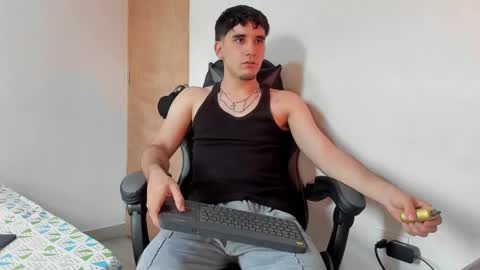 Leo Jones online show from 12.23.24