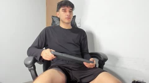 Leo Jones online show from 10.24.25