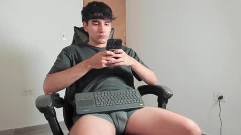 Leo Jones online show from 04.01.26