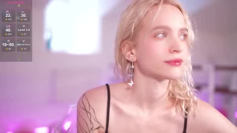 Snapshot of leo_lulu chatting on 10.29.25 Ashly online show from 10.29.25