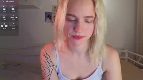 Snapshot of leo_lulu chatting on 12.05.25 Ashly online show from 12.05.25