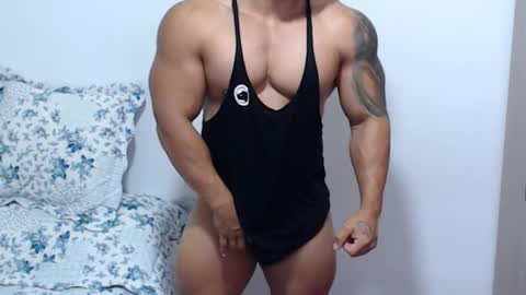 Snapshot of leo_muscleboy chatting on 04.27.26 Leo online show from 04.27.26