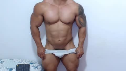 Snapshot of leo_muscleboy chatting on 05.05.26 Leo online show from 05.05.26