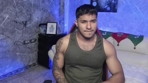 Snapshot of leo_taro chatting on 12.22.25 Leo independent model online show from 12.22.25