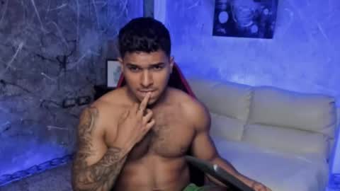 Snapshot of leo_taro chatting on 02.16.26 Leo independent model online show from 02.16.26