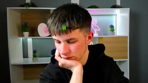 Snapshot of leo_valor chatting on 03.30.26 leo_valor online show from 03.30.26