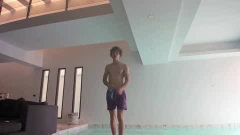 leo_wildd online show from 11.05.25