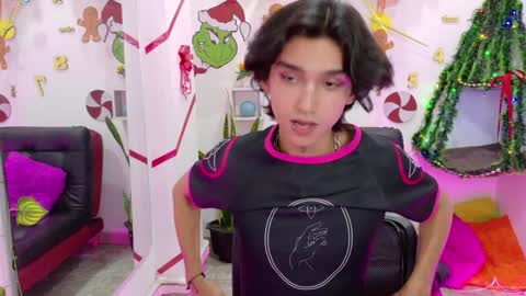 Snapshot of leoadamss chatting on 12.18.24 Leo online show from 12.18.24