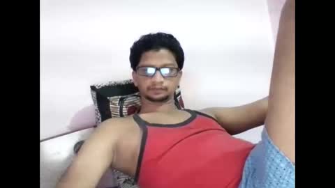 Snapshot of leolillac chatting on 11.23.25 leolillac online show from 11.23.25