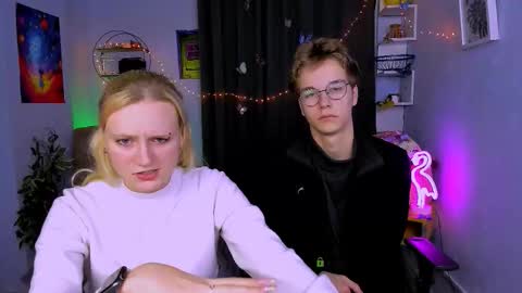 Snapshot of leon_lie chatting on 12.16.25 leo online show from 12.16.25