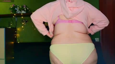 Leona tracie online show from 02.02.26