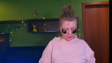 Leona tracie online show from 04.30.26