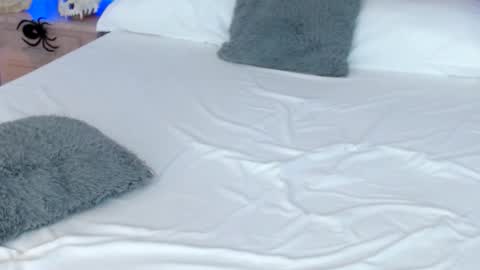 LUCY online show from 10.29.25