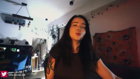 Leo online show from 11.27.25