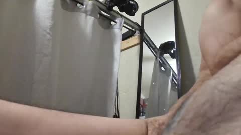 Snapshot of leonar0101 chatting on 12.08.24 leonar0101 online show from 12.08.24