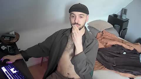 Snapshot of leonardo_grande chatting on 03.24.26 Leonardo online show from 03.24.26