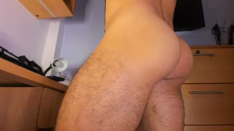 Snapshot of leonardo_sanguinnetti chatting on 07.24.26 JOSEPH online show from 07.24.26