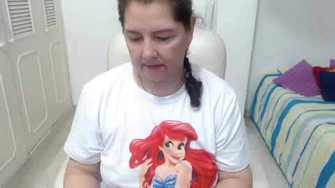 leonela   online show from 05.26.26