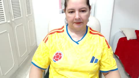 Snapshot of leonela_69 chatting on 06.18.26 leonela online show from 06.18.26