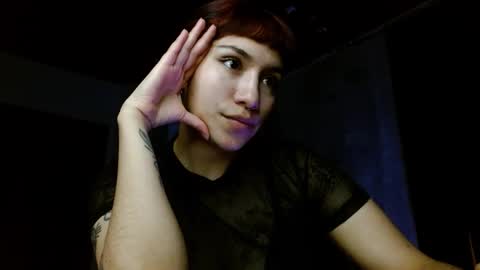 Snapshot of leonelablues chatting on 10.22.25 leonela  online show from 10.22.25