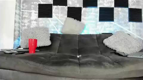 Snapshot of leonidas_k18 chatting on 06.17.26 ANDRES online show from 06.17.26