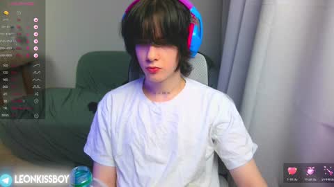 leonkissboy online show from 04.05.26