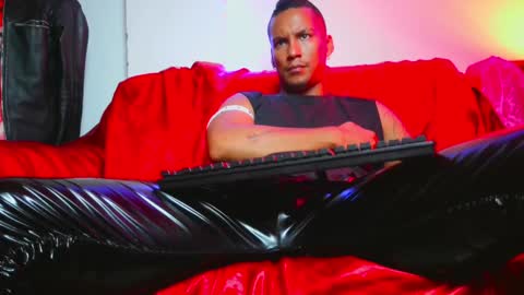 Snapshot of leonnardojaramillo chatting on 01.19.25 Lenardo jaramillo online show from 01.19.25