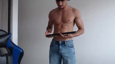 leostorm25 online show from 02.25.26