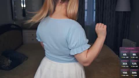 Hello everyone Im Lora Its my first day Were going to have fun together online show from 10.16.25