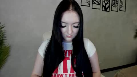 Snapshot of lesley_wins chatting on 10.04.25 Lesley online show from 10.04.25