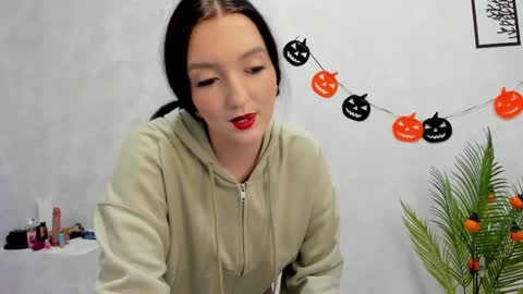 Snapshot of lesley_wins chatting on 10.17.25 Lesley online show from 10.17.25